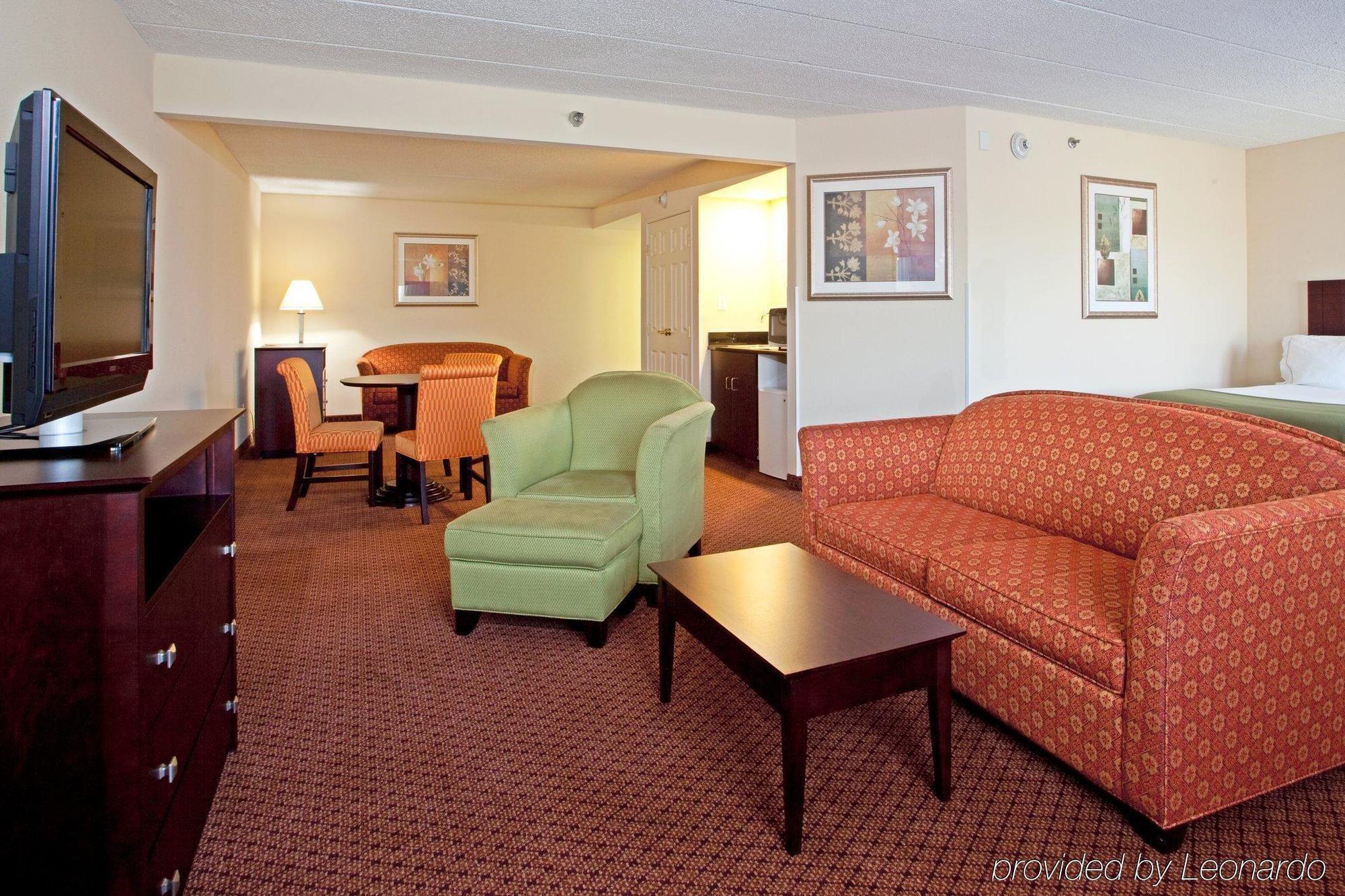 Holiday Inn Express Richmond Airport, An Ihg Hotel Sandston Habitación foto